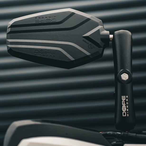 Składane lusterka do motocykli typu adventure