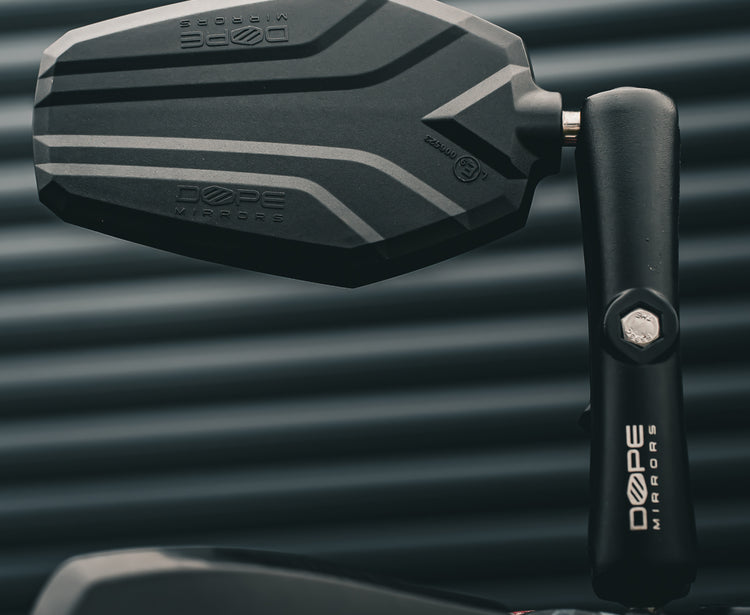 Składane lusterka do motocykli typu adventure