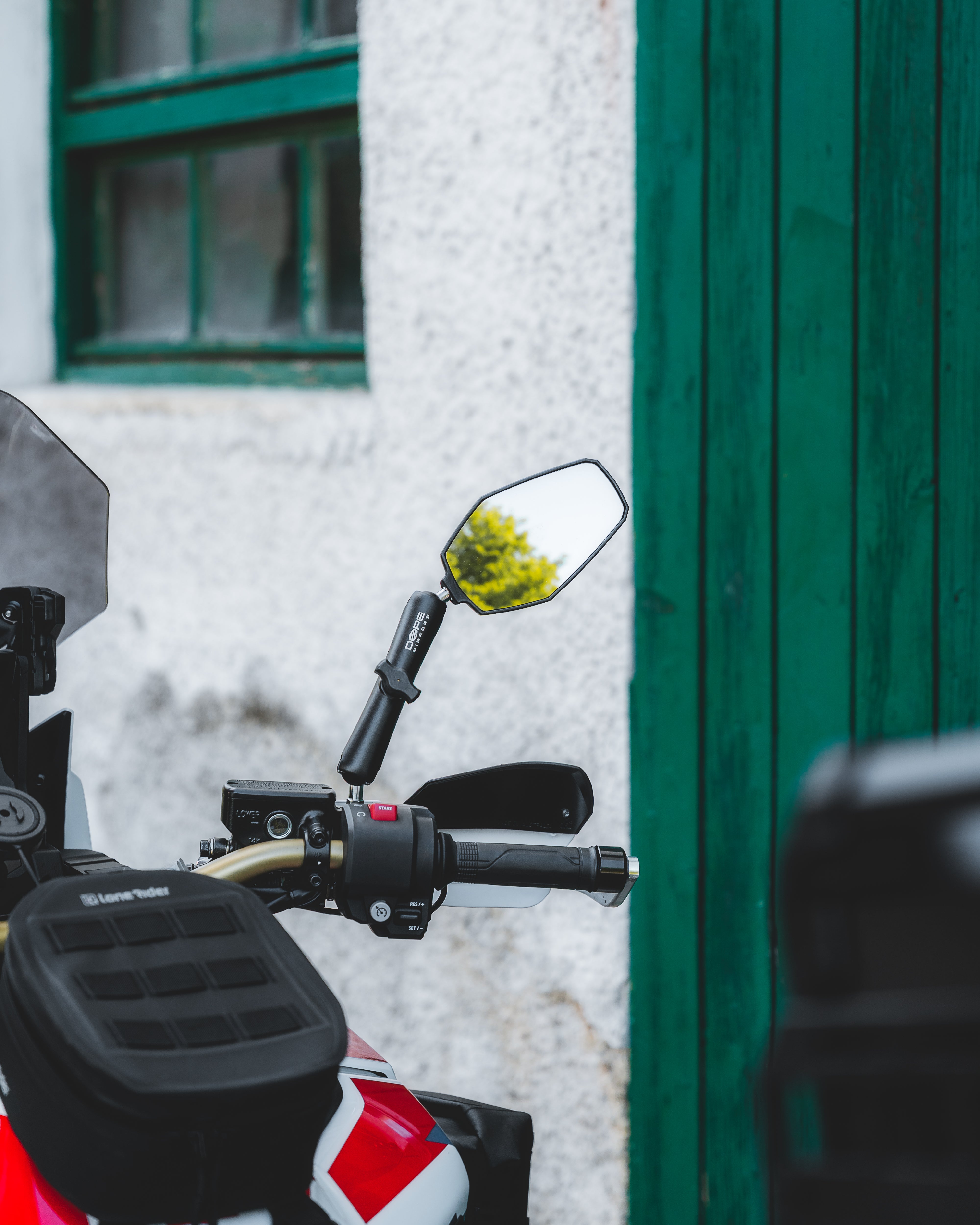 Składane lusterka do motocykli typu adventure