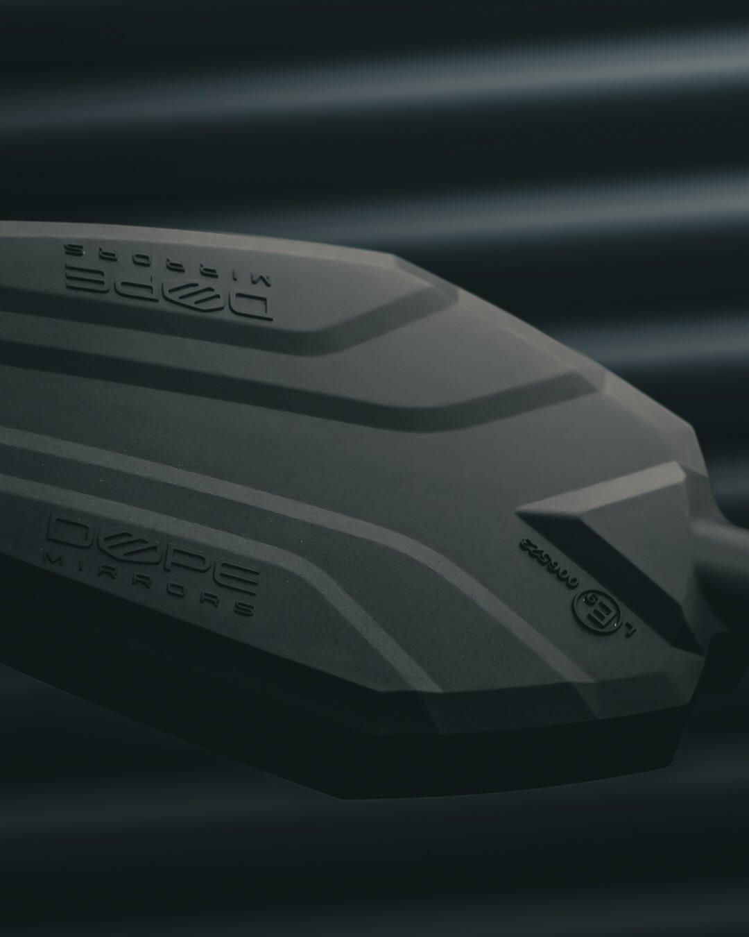 Składane lusterka do motocykli typu adventure